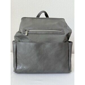 BÉIS The Backpack Diaper Bag Grey Muti-Wear Stain Resistant Vegan Leather Travel